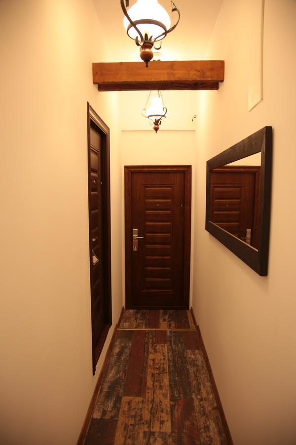 Downtown Hostel Braşov Extérieur photo